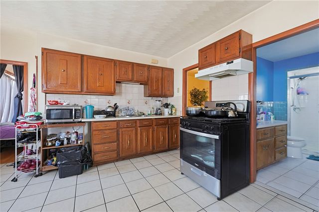 19 Elm Street, Cumberland, RI 02864