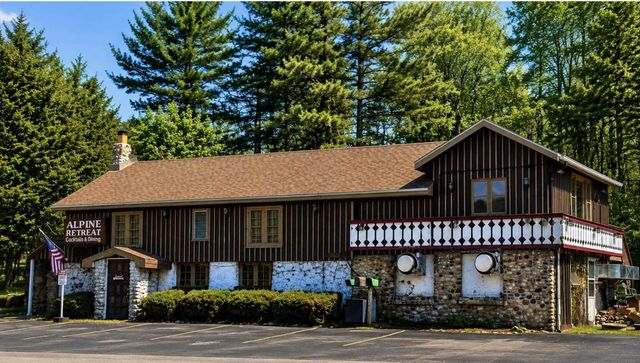 1380 Friess Lake ROAD, Hubertus, WI 53033