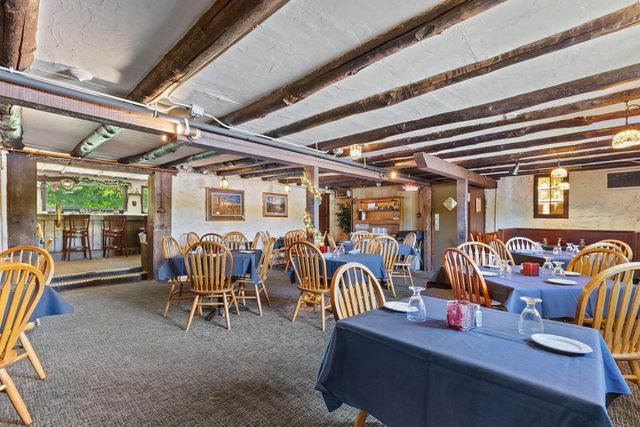 1380 Friess Lake ROAD, Hubertus, WI 53033