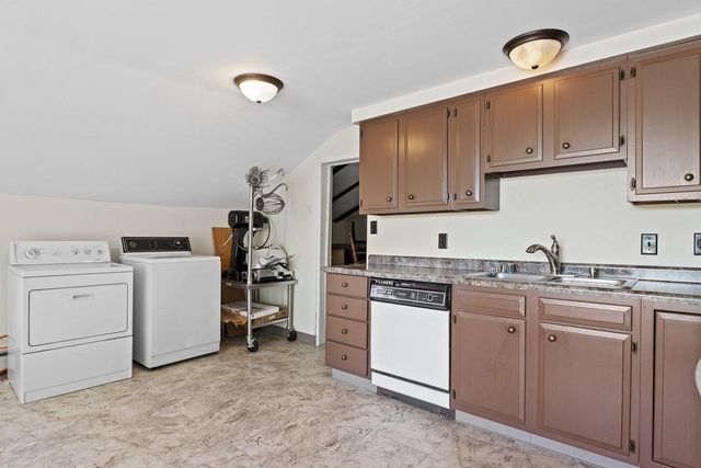 1380 Friess Lake ROAD, Hubertus, WI 53033