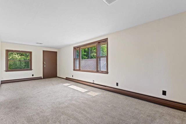 1380 Friess Lake ROAD, Hubertus, WI 53033