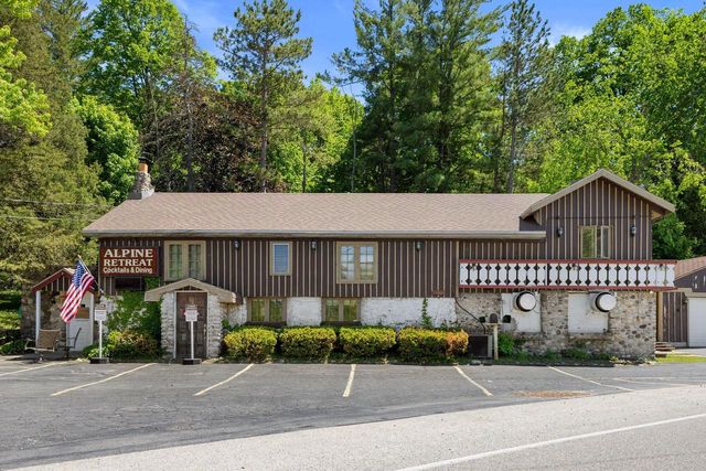 1380 Friess Lake ROAD, Hubertus, WI 53033