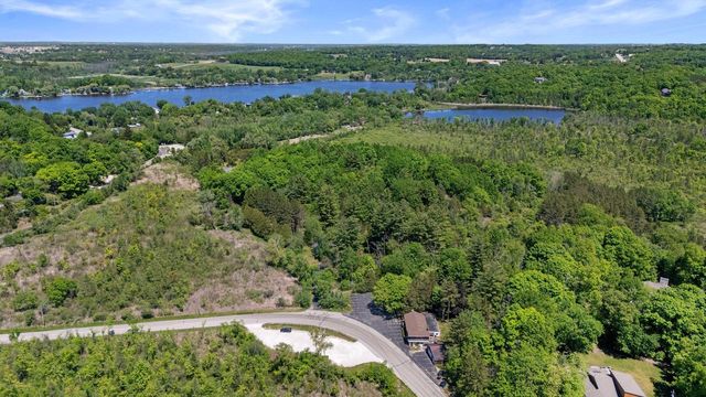 1380 Friess Lake ROAD, Hubertus, WI 53033