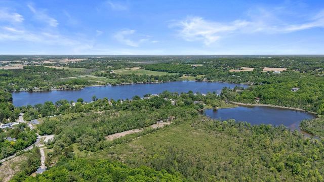 1380 Friess Lake ROAD, Hubertus, WI 53033