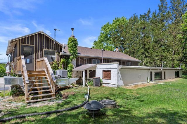 1380 Friess Lake ROAD, Hubertus, WI 53033