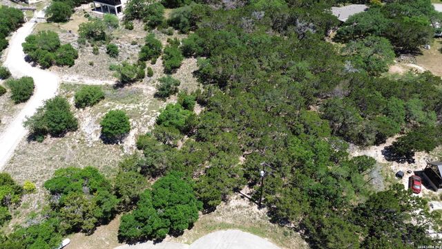 1352 STARDUST DR, Canyon Lake, TX 78133