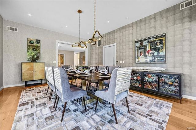 935 Hillcrest, Pasadena, CA 91106