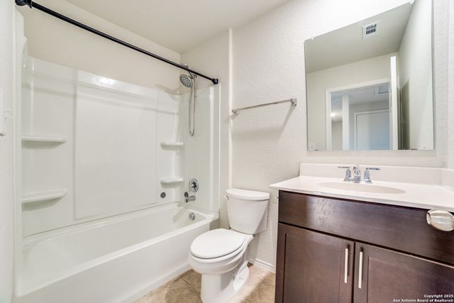 10215 Braunig, San Antonio, TX 78252