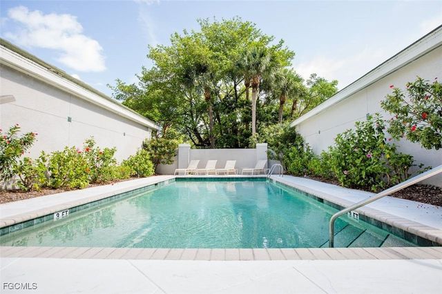 5789 Baltusrol CT 302, Sanibel, FL 33957