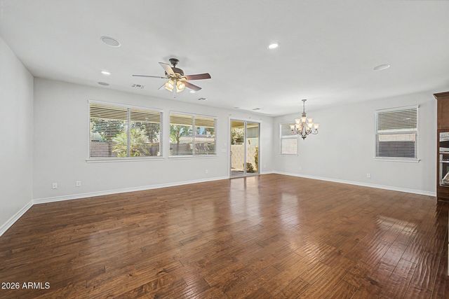 2559 E PENEDES Drive, Gilbert, AZ 85298