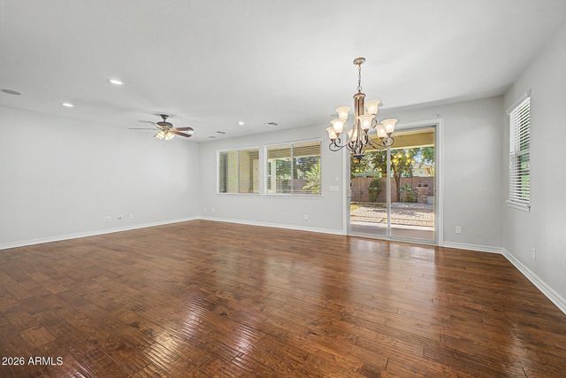 2559 E PENEDES Drive, Gilbert, AZ 85298