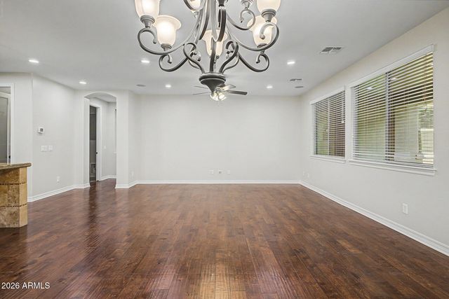 2559 E PENEDES Drive, Gilbert, AZ 85298