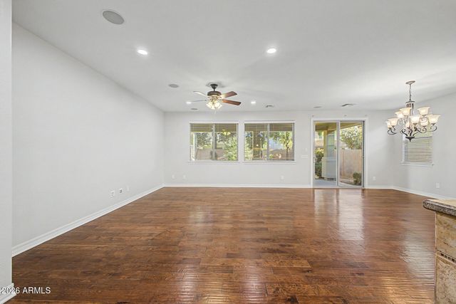 2559 E PENEDES Drive, Gilbert, AZ 85298