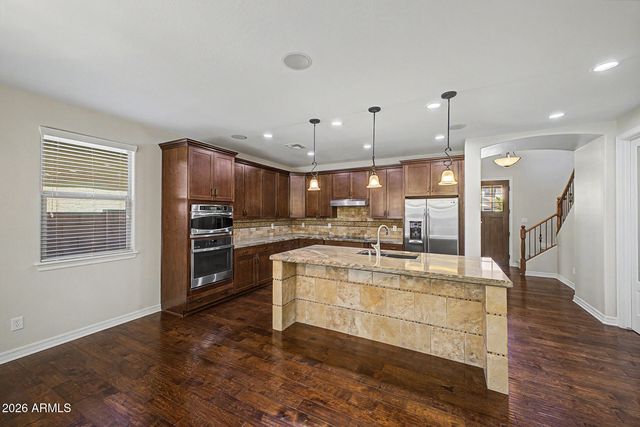 2559 E PENEDES Drive, Gilbert, AZ 85298