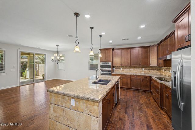 2559 E PENEDES Drive, Gilbert, AZ 85298