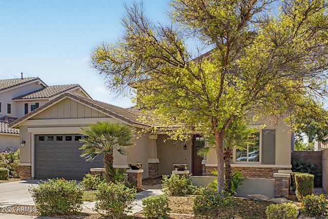 2559 E PENEDES Drive, Gilbert, AZ 85298