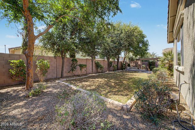 2559 E PENEDES Drive, Gilbert, AZ 85298