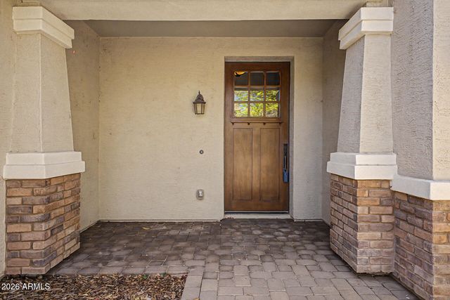 2559 E PENEDES Drive, Gilbert, AZ 85298