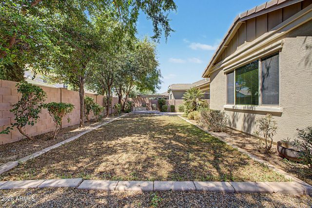 2559 E PENEDES Drive, Gilbert, AZ 85298