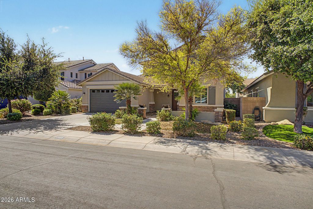 2559 E PENEDES Drive, Gilbert, AZ 85298 — photo 5