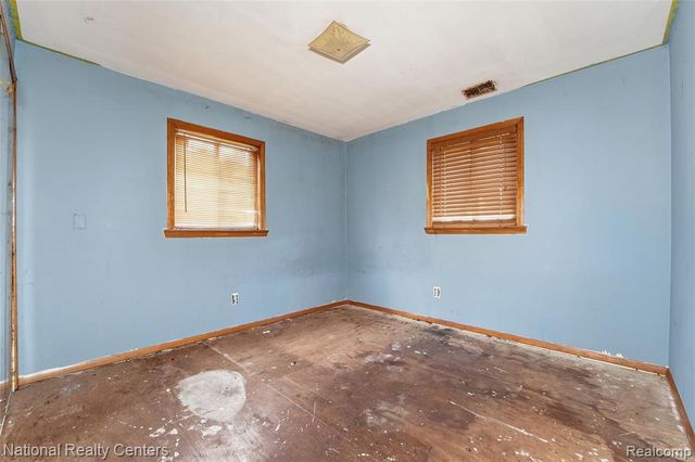 15340 Drysdale Street, Southgate, MI 48195