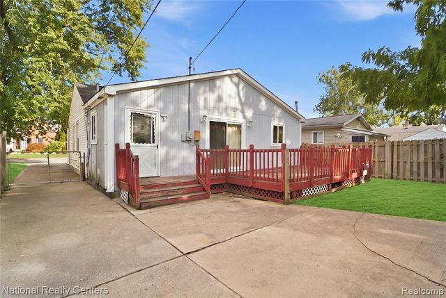 15340 Drysdale Street, Southgate, MI 48195