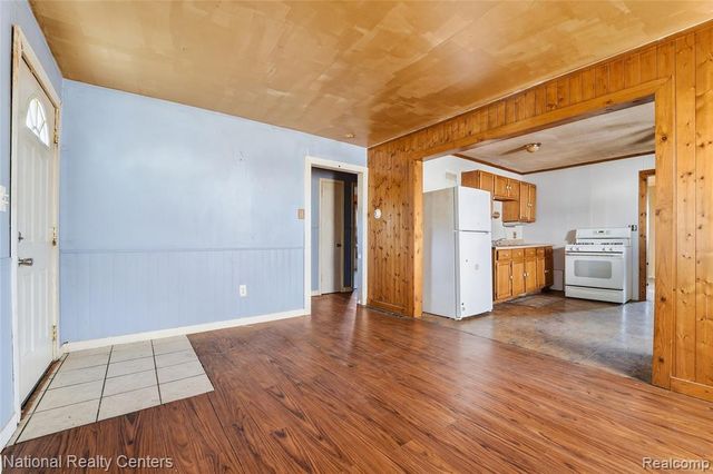 15340 Drysdale Street, Southgate, MI 48195