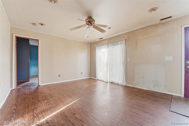 15340 Drysdale Street, Southgate, MI 48195