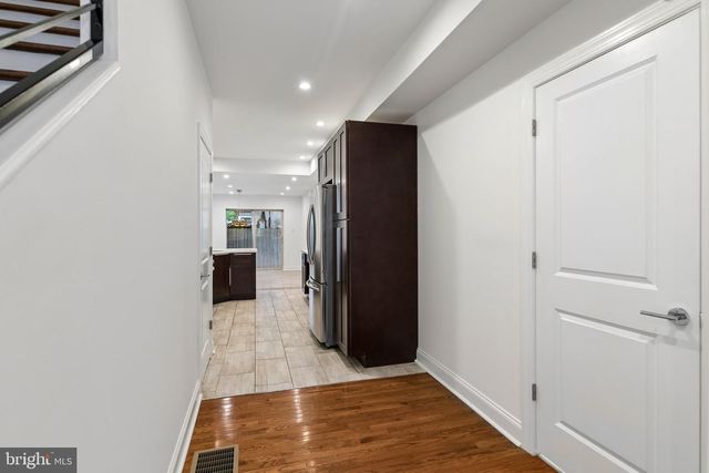 1818 S 4TH ST, Philadelphia, PA 19148