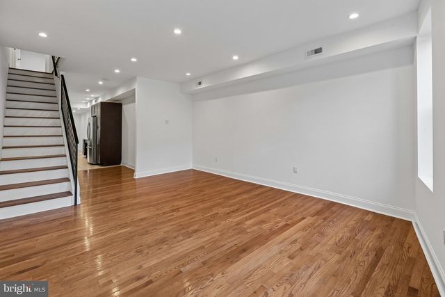 1818 S 4TH ST, Philadelphia, PA 19148