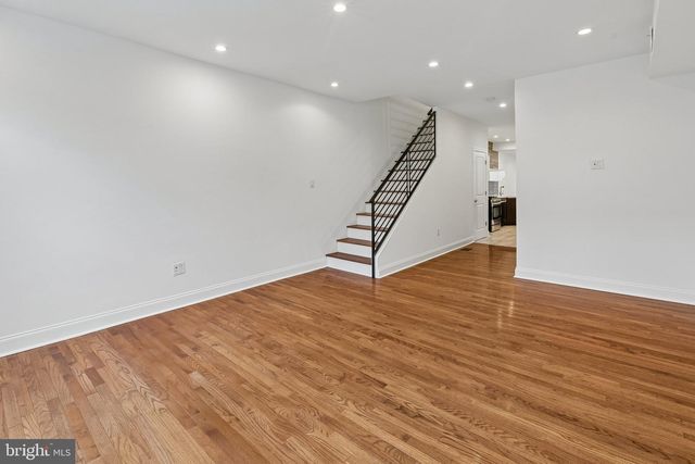 1818 S 4TH ST, Philadelphia, PA 19148