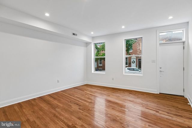 1818 S 4TH ST, Philadelphia, PA 19148