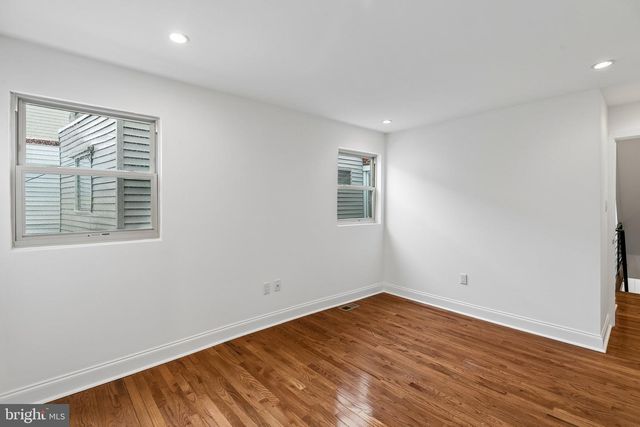 1818 S 4TH ST, Philadelphia, PA 19148