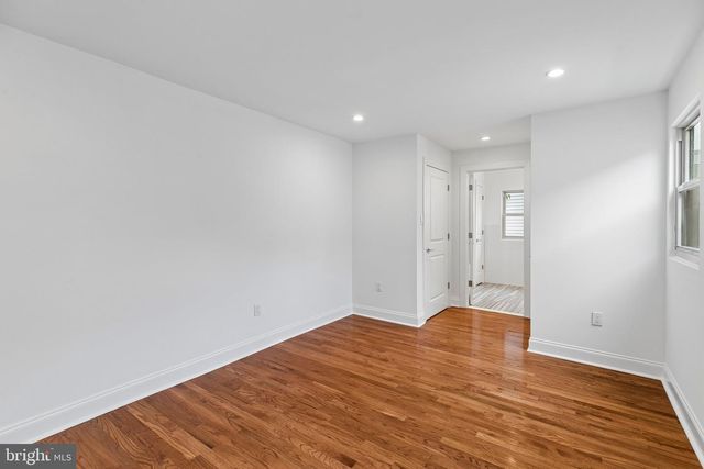 1818 S 4TH ST, Philadelphia, PA 19148