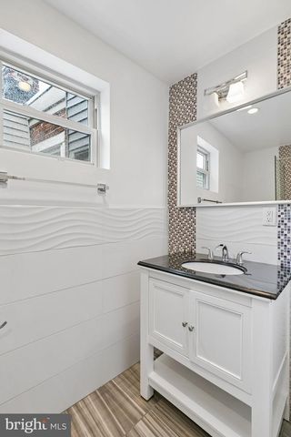 1818 S 4TH ST, Philadelphia, PA 19148