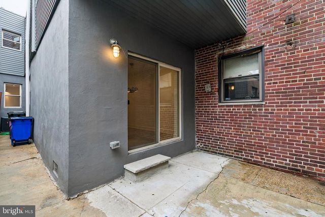 1818 S 4TH ST, Philadelphia, PA 19148