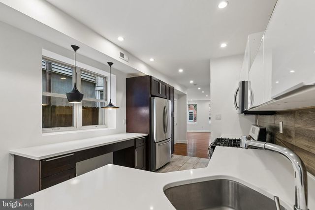1818 S 4TH ST, Philadelphia, PA 19148