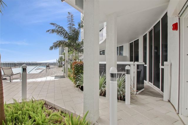 15811 Collins Ave 403, Sunny Isles Beach, FL 33160