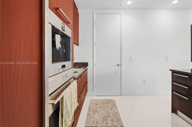 15811 Collins Ave 403, Sunny Isles Beach, FL 33160