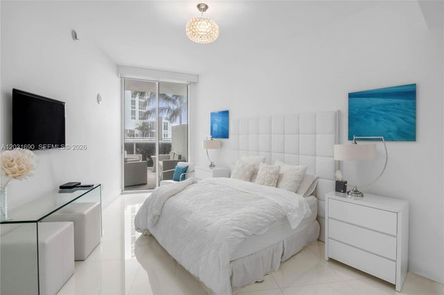 15811 Collins Ave 403, Sunny Isles Beach, FL 33160