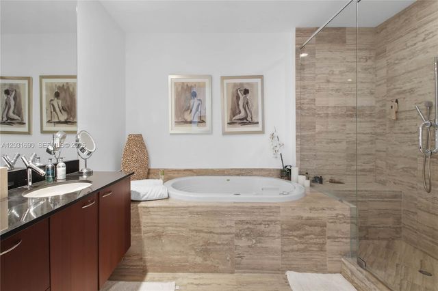 15811 Collins Ave 403, Sunny Isles Beach, FL 33160