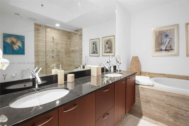 15811 Collins Ave 403, Sunny Isles Beach, FL 33160