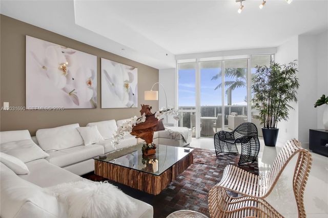 15811 Collins Ave 403, Sunny Isles Beach, FL 33160