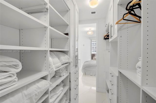 15811 Collins Ave 403, Sunny Isles Beach, FL 33160