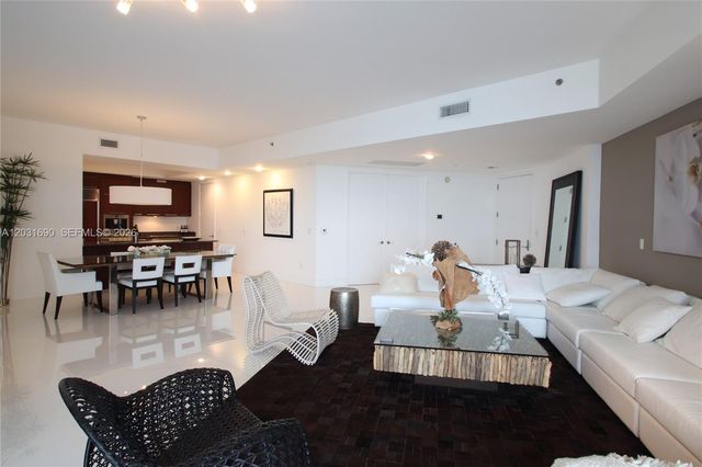 15811 Collins Ave 403, Sunny Isles Beach, FL 33160