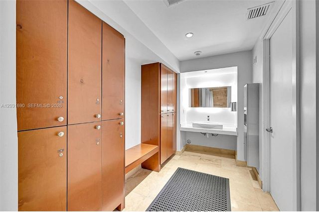 15811 Collins Ave 403, Sunny Isles Beach, FL 33160