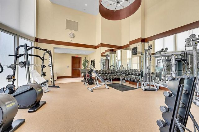 15811 Collins Ave 403, Sunny Isles Beach, FL 33160