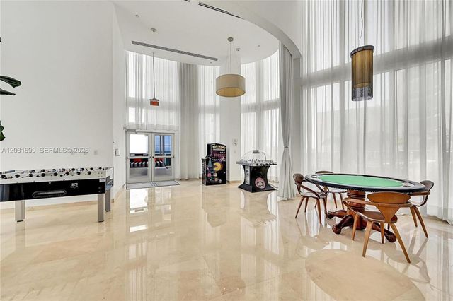 15811 Collins Ave 403, Sunny Isles Beach, FL 33160
