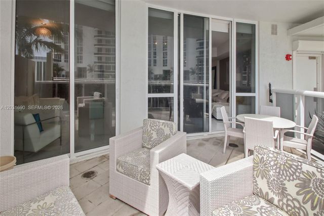 15811 Collins Ave 403, Sunny Isles Beach, FL 33160