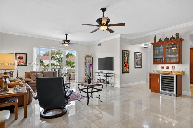 650 Valencia Avenue 302, Coral Gables, FL 33134